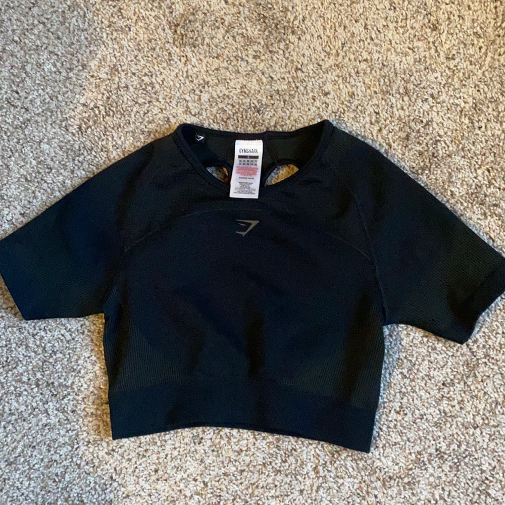 Black Gymshark Crop Top